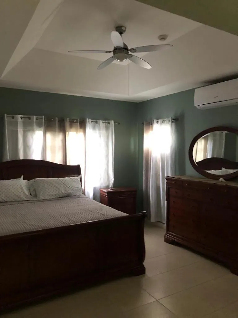 Gladstone Kingston Appartement 0*,  Jamaica